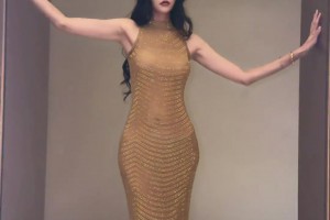 196cm前女篮国手许诺，穿晚宴礼服简直杀疯了！这气场谁顶得住？
